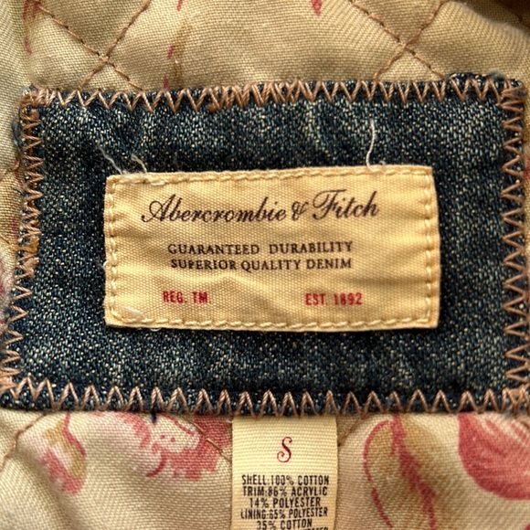 Vintage Abercrombie & Fitch Quilted Jean Jacket w/ faux fur - Picture 3 of 4